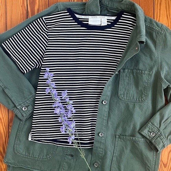 Liz Claiborne Tops - Vintage Liz Claiborne striped cotton tee.